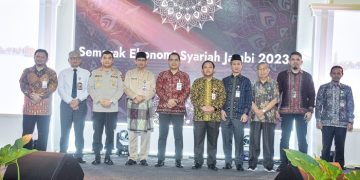 Kabid Humas Polda Jambi Kombes Pol. Mulia Prianto saat hadiri pelaksanaan acara pembukaan Serambi 2023 di Mall Jamtos, Senin (17/07/2023). ([Foto: Humas Polda Jambi]