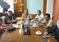 Plt Ketua DPD PJS Riau, Yanto Budiman bersama Panitia Musda serta Ketum dan Pengurus DPP PJS diterima Sekda Provinsi Riau, Senin (24/07/2023). [Foto: DPP PJS Riau]