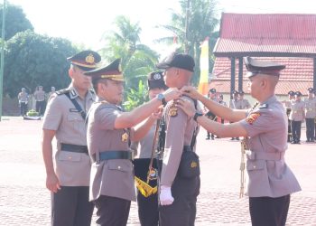 Kapolda Jambi Pimpin Upacara Pembukaan Pendidikan dan Pembentukan Bintara Polri di Lapangan SPN Polda Jambi, Selasa (25/07/2023). [Foto: Humas Polda Jambi]