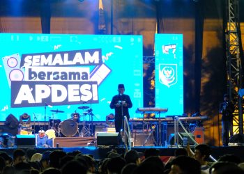 Wagub Pada Acara Malam Hiburan Apdesi di Lapangan Kantor Gubernur Jambi, Selasa (25/07/2023). [Foto: Diskominfo/Agus Supriyanto]