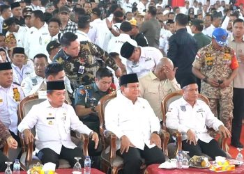 Gubernur Al Haris saat membuka Rakernas APDESI 2023 di Gedung Balairung Universitas Jambi, Mendalo, Rabu (26/7/2023). [Foto: Diskominfo/Harun]