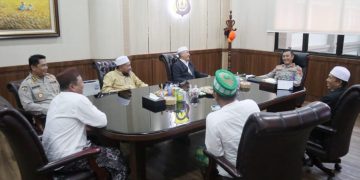Kapolda Sambut Kunjungan Silaturahmi MP3I Pusat dan Provinsi Jambi dan rombongan di ruang kerjanya, Rabu (26/07/23). [Foto: Humas Polda Jambi]