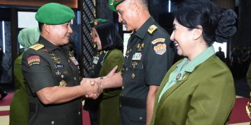 Kasad Jenderal TNI Dr. Dudung Abdurachman pimpin Sertijab 14 jabatan strategis di Lingkungan TNI AD di Aula Jenderal Besar A.H. Nasution Mabesad, Jakarta, Senin (21/8/2023). [Foto: Dispenad]