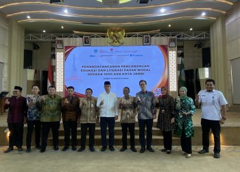Pencanangan Edukasi dan Literasi Pasar Modal kepada 1.000 ASN dan Peluncuran Program Siginjai Kota Jambi, Rabu 30 Agustus 2023. [Foto: Humas OJK]