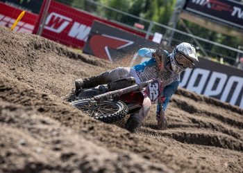 Aksi pebalap binaan PT Astra Honda Motor, Delvintor Alfarizi, saat berlaga di kelas MX2, MXGP seri ke-14 di Finlandia, Sabtu-Minggu (29-30 Juli 2023). [Foto: AHM]