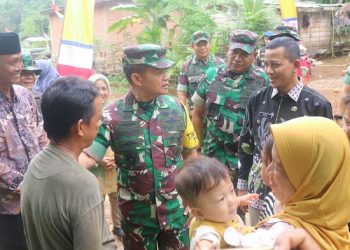 Kodim 0416/Bute Terima Kunjungan Tim Wasev TMMD dari Mabesad di Desa Talang Selungko Kec. Bathin II Pelayang Kab. Bungo, Kamis (03/08/2023). [Penrem 042/Gapu]