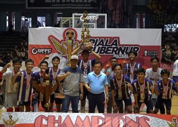 Al Haris pada penutupan Turnamen Futsal antar Pelajar SMP dan SMA/Sederajat se-Provinsi Jambi di GOR Kota baru Jambi, Senin (14/08/2023). [Foto: Diskominfo/Hori]