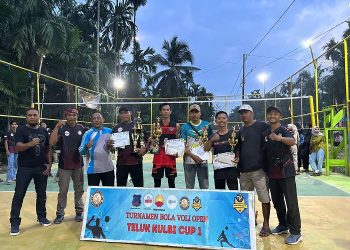 Desa Teluk Kulbi menggelar Turnamen Bola Voli Open Teluk Kulbi CUP 1 tahun 2023. [Foto: Latif]