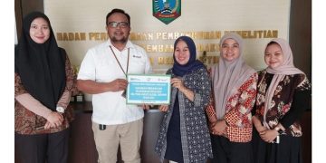 Tim PT Timah saat berfoto dengan Tim Belitong Unesco Global Geopark tahun 2024. [Foto: Humas PT Timah Tbk, Publisher: KBO Babel]