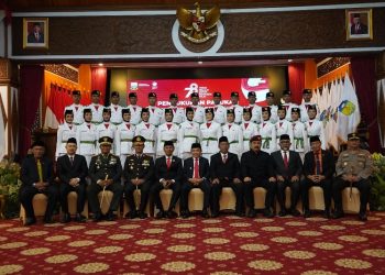 Danrem 042/Gapu Hadiri Pengukuhan Paskibra Tingkat Provinsi Jambi Tahun 2023 di Auditorium Rumdis Gubernur Jambi, Selasa (15/08/2023). [Foto: Penrem 042/Gapu]