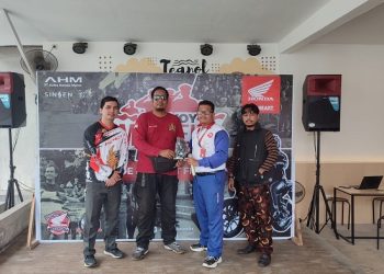 “Convoy Merdeka” yang diramaikan oleh puluhan bikers pecinta sepeda motor Honda di Cafe Teanol pada Minggu, (20/08/2023). [Foto: sinsen/Ajeng]