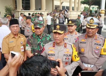 Kapolda Jambi saat diwawancarai usai Pimpin Apel Gelar Pasukan Operasi Zebra 2023 di lapangan hitam Mapolda Jambi, Senin (4/9/2023). [Foto: Humas Polda Jambi]