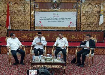 Diskusi media yang digelar oleh KPK bertajuk 'Urgensi Pencegahan Korupsi dan Perbaikan Tata Kelola Dunia Usaha Pertambangan Batubara di Provinsi Jambi' bertempat di Ruang Pola Kantor Gubernur Jambi pada Rabu, (13/09/2023). [Foto: Diskominfo Provinsi Jambi/Mardiansah]
