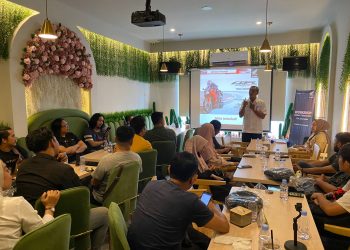 Workshop Bedah Technology berlokasi di Brew Together Sipin (BTS) Café pada Sabtu, (14/10). [Foto: sinsen/Ajeng]