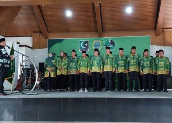 Pengurus MD-KAHMI dan MD-Forhati Tanjabtim masa bakti 2023-2028 resmi dilantik di Aula Rumah Dinas Bupati Tanjab Timur pada Sabtu (02/12/2023). [Foto: zabak.id/Ahmad Firdaus]