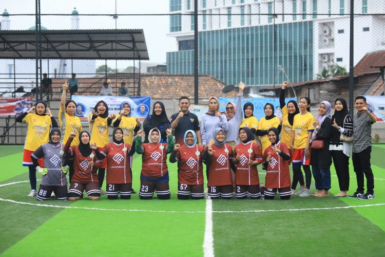 Pertandingan mini soccer dalam rangka HUT Antara di Lapangan GSC Jalan Gatot Subroto Jambi pada Sabtu 9 Desember 2023.  [Foto: Yamaha DDS Jambi/Didit]