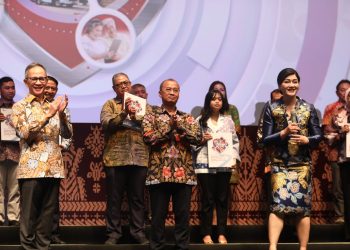 Peluncuran Peta Jalan Pengawasan Perilaku Pelaku Usaha Jasa Keuangan, Edukasi dan Pelindungan Konsumen di Jakarta pada Selasa, (12/12). [Foto: Humas OJK]