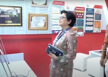 Ketua Dewan Audit OJK, Sophia Wattimena, saat menghadiri Pembukaan Integrity Expo 2023, yang diselenggarakan oleh KPK pada Selasa 12-13 Desember 2023 di Jakarta. [Foto: Humas OJK Jambi]