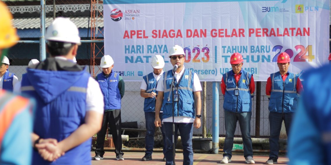 PLN UP3 Jambi saat gelar apel siaga dan peralatan pada Selasa (12/12).