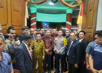 Ketua DPRD Provinsi Jambi, Edi Purwanto melakukan pemantauan malam Natal Tahun Baru 2024, Minggu malam (24/12). [Foto: Humas/Hadian]