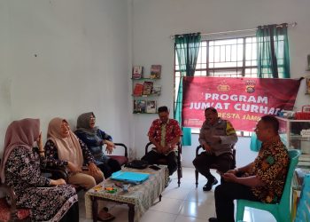 Kegiatan Jum'at Curhat di Aula Kantor Lurah Simpang IV Sipin Kecamatan Telanaipura, Jumat 19 Januari 2024. [Foto: Humas]
