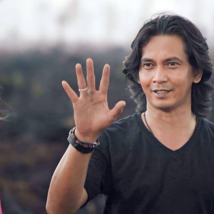 Feri Irawan, Direktur Perkumpulan Hijau.