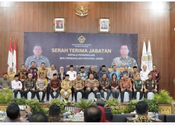 Pj Bupati Bachyuni saat menghadiri Sertijab Kepala BPK-RI Perwakilan Jambi di Kantor BPK Perwakilan Jambi, Senin (15/01/24). [Foto: Diskominfo]