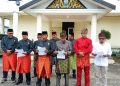 DPP Debalang dan Persatuan Raden Melayu Jambi menyatakan sikap yang dibacakan oleh Wakil Sekretaris Debalang Provinsi Jambi, Azhar, di Sekretariat Pengurus Harian DPP Debalang Negeri Sepucuk Jambi Sembilan Lurah Provinsi Jambi di Kel. Sungai Putri, Kec, Danau Sipin, Kota Jambi, Selasa (23/01/2024). [Foto: Gea Erlanda]
