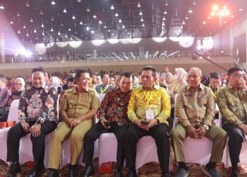 Gubernur Al Haris menghadiri acara puncak Hari Pers Nasional (HPN) yang dilaksanakan di Kawasan Ancol yaitu di Gedung Ecopark, DKI Jakarta, Selasa (20/02/2024). [Foto: Diskominfo/Agus]