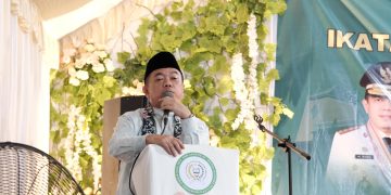 Gubernur Jambi, Al Haris, menghadiri  Harlah IKPMS ke-50 di simpang IV Dusun Utama, Desa Simbur Naik, Kabupaten Tanjung Jabung Timur, pada Minggu (14/04/2024). (Foto: BITNews.id/Toy)