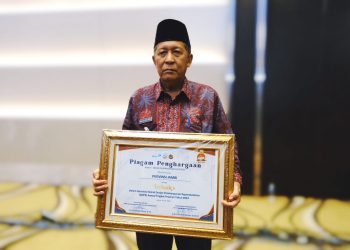 Wagub Sani saat hadiri rangkaian acara apresiasi dan penghargaan Program Bangga Kencana dan Percepatan penurunan Stunting Dalam Rangka Harganas ke-31 Tahun 2024 di PO. Hotel Semarang. Jln. Pemuda No. 118 Sekayu, Kecamatan Semarang Tengah, Kota Semarang Provinsi Jawa Tengah, Rabu (26/06/2024). (Foto: Diskominfo/Novriansah)