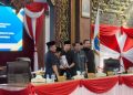 Rapat paripurna pelaksanaan APBD Provinsi Jambi Tahun Anggaran 2023 di Ruang Rapat Paripurna DPRD Provinsi Jambi, Jumat (5/7). (Foto: Humas)