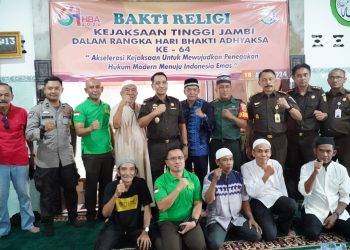 Kejati Jambi Gelar Bakti Sosial Dalam Rangka HBA ke-64 Tahun 2024. (Foto: Diskominfo/Harun)