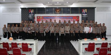 Polresta Jambi menggelar Pembukaan Latihan Kerja dan Latihan Teknis Siswa Inspektur Polisi Angkatan ke-53 Pengiriman Polda Jambi, yang digelar di Aula Lokamanginti Mapolresta Jambi, Senin (22/7). (Foto: Humas)