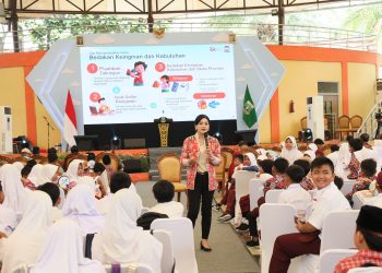 Kegiatan Edukasi Keuangan bagi Anak/Pelajar dengan tema “Edukasi Keuangan untuk Anak Indonesia, Menuju Indonesia Emas 2045” di Plaza Aspirasi KP3B, Serang, Provinsi Banten, Jumat 26 Juli 2024. (Foto: Humas OJK Jambi)