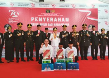 Gubernur Al Haris saat Pemberian Remisi Umum Hari Kemerdekaan ke-79 Republik Indonesia Tahun 2024, bertempat di Lapas Kelas IIA Jambi, Sabtu (17/08/2024). (Foto: Diskominfo/Wo Zali)