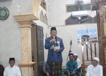 Wagub Sani saat Safari Ramadhan di Kabupaten Batang Hari dengan agenda utama kunjungan ke Masjid Nurul Islam KM 05, Muara Bulian, Jumat (27/02/2026). (Foto: Diskominfo/Reno)